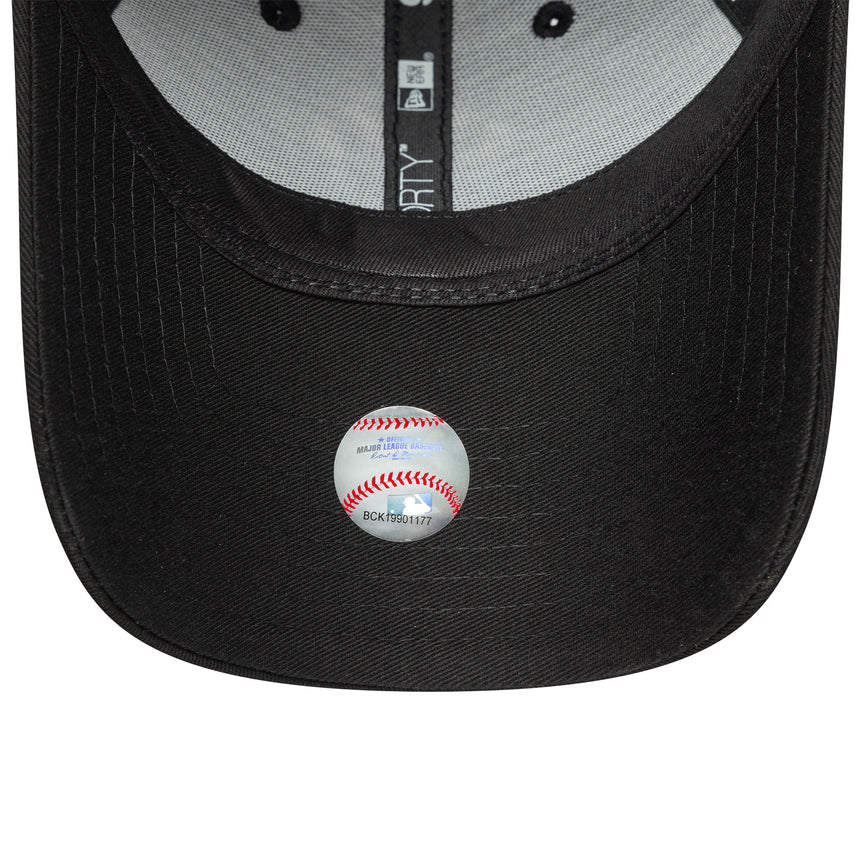 New York Yankees cap, metallic logo, 9FORTY, black