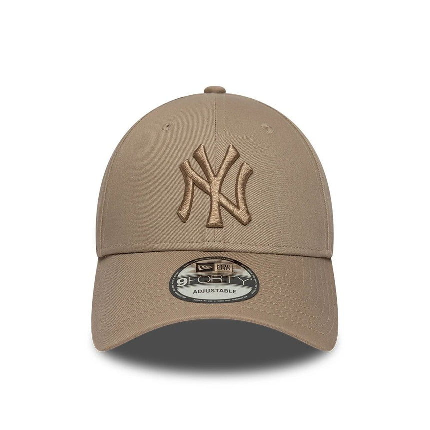 New York Yankees baseball cap, yellow