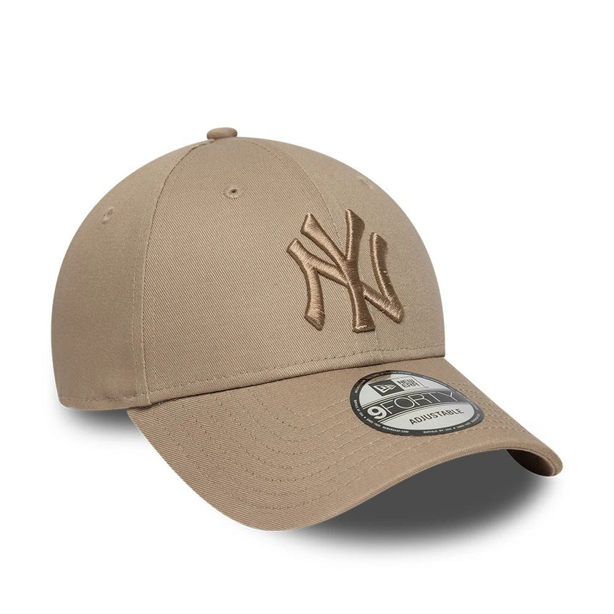 New York Yankees baseball cap, yellow