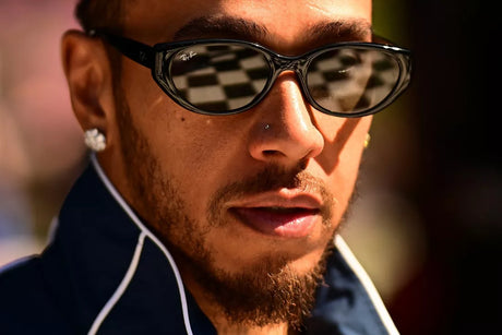 Hamilton urges Ferrari to improve communication