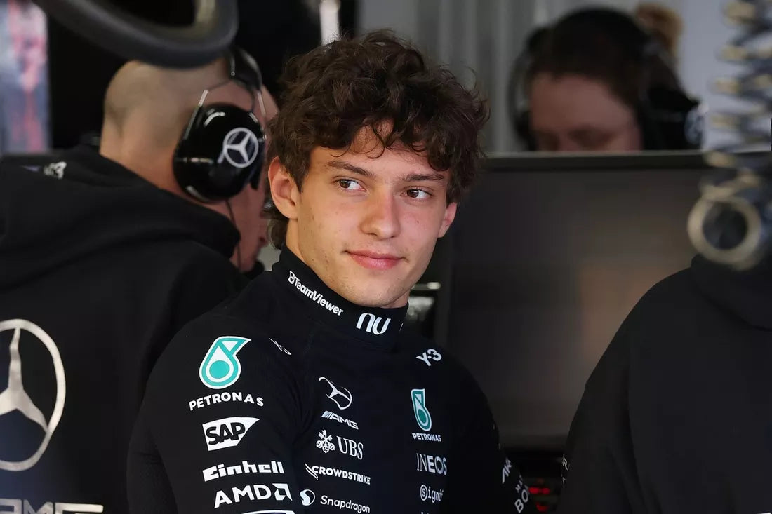 Antonelli stays focused with big lead