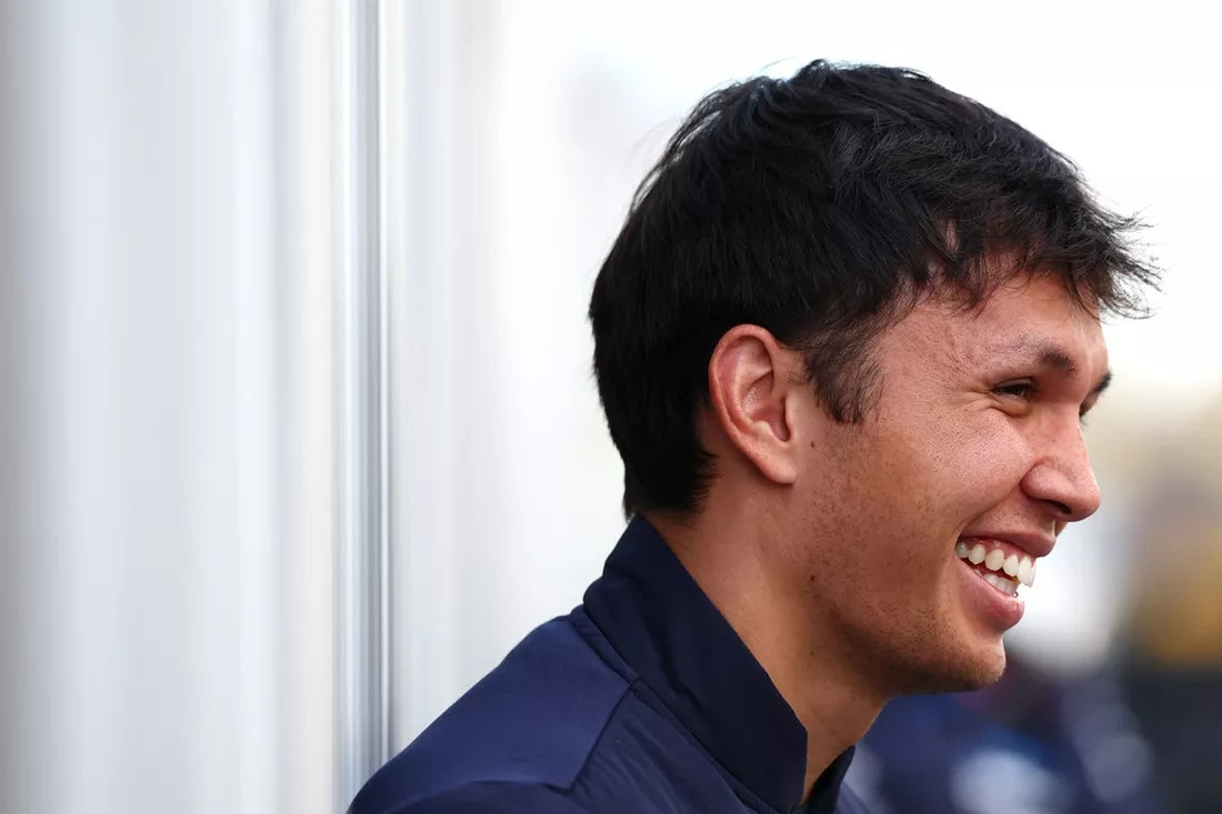 Alex Albon signs new Williams deal for 2027