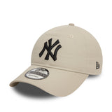 New York Yankees cap, black logo, New Era, 9TWENTY, essential, beige